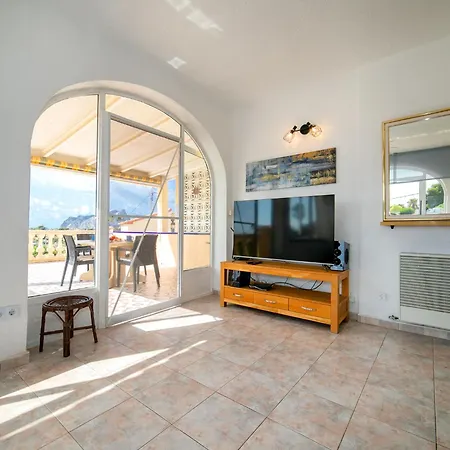 Meluca By Interhome